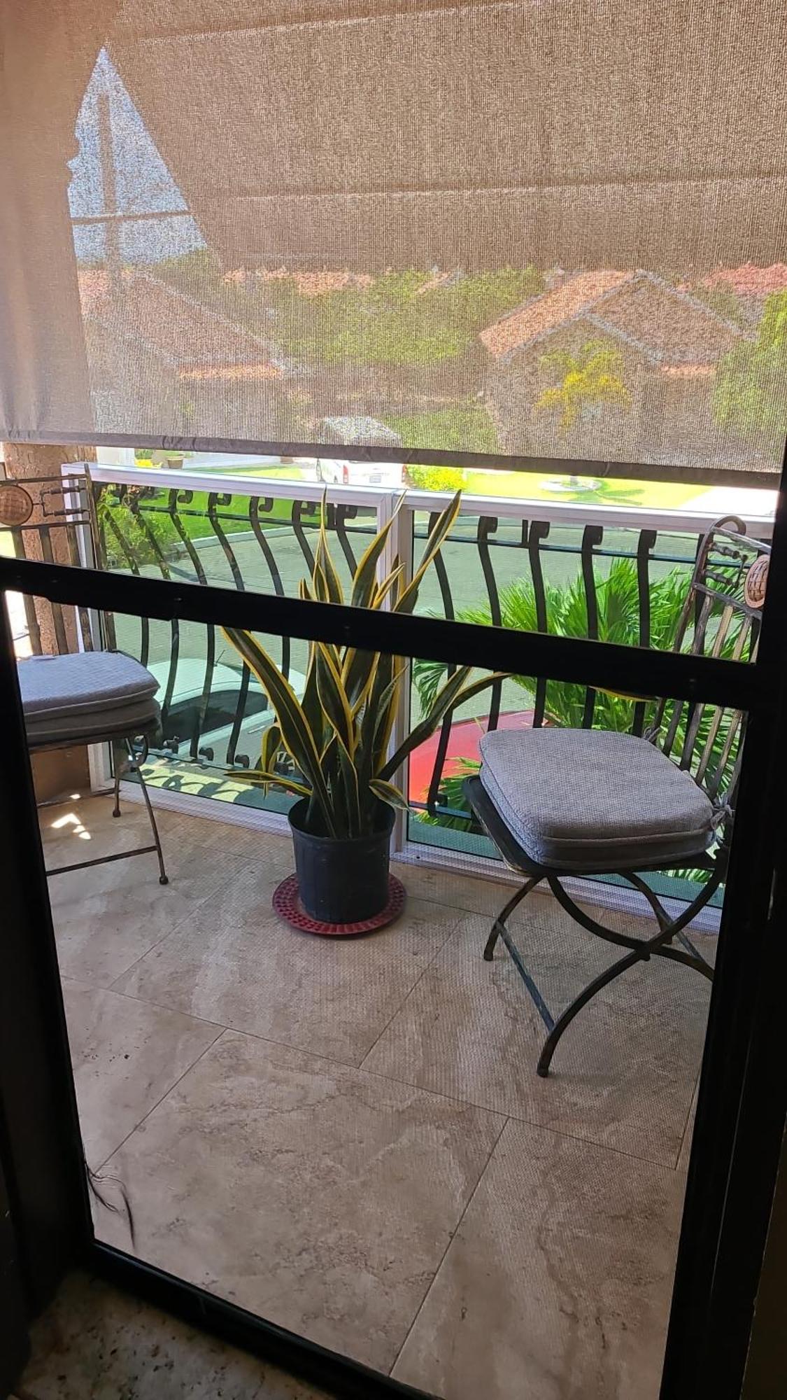 The Palms- Caribbean Estates -10 Minutes From The Beach- Gated Community Portmore Dış mekan fotoğraf